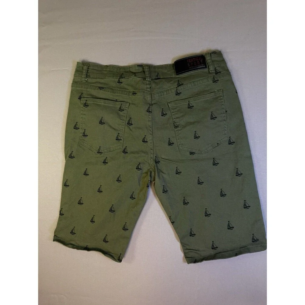 Vertical Sports Bermuda Shorts Men 36 Green Black Palm Tree Print Stretch Beachy